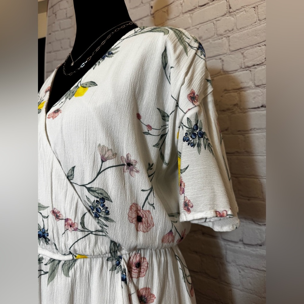 LC Lauren Conrad White Floral Mini Dress Sz L - Picture 4 of 16